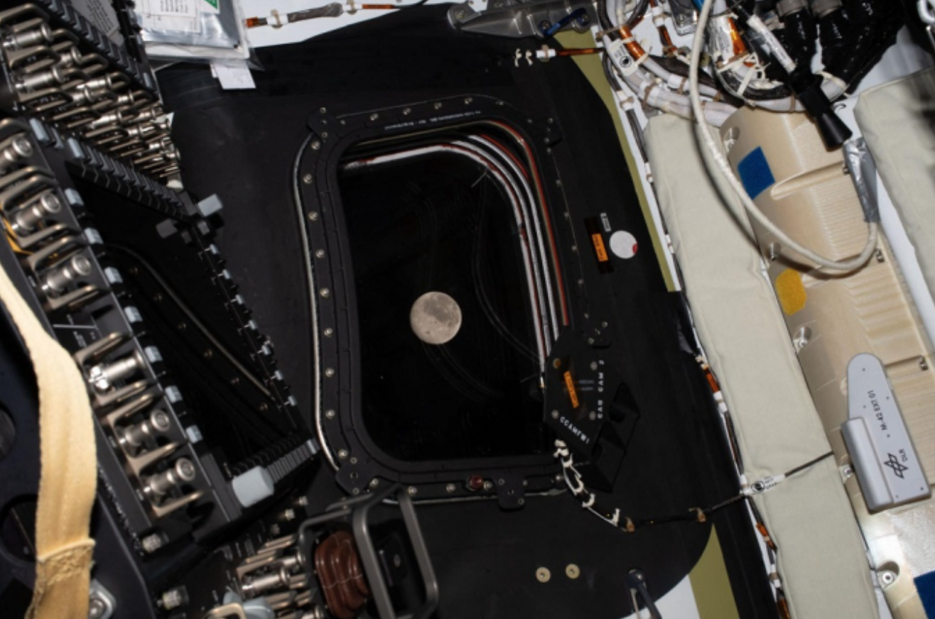 Missão artemis ii bate recorde histórico e leva astronautas ao ponto mais distante já alcançado da terra